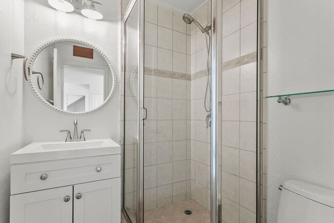 Building Photo - End-Unit Townhouse in Prime Newport Beach ...