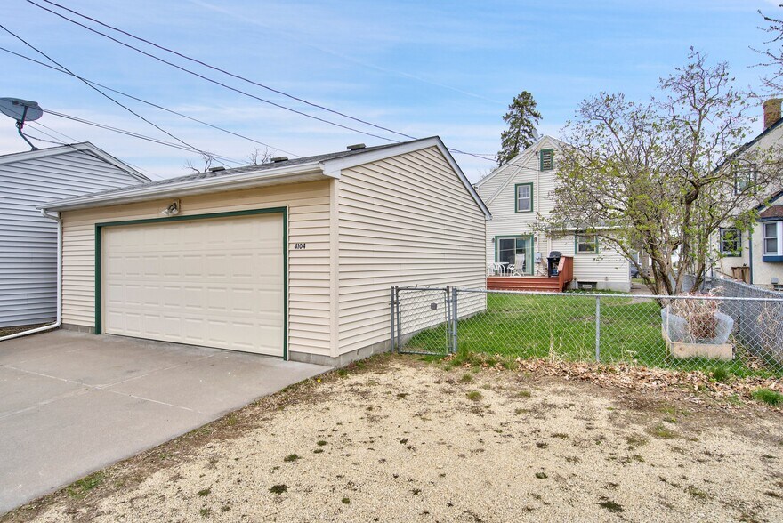 Building Photo - 4104 22nd Ave S