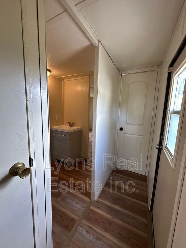 Building Photo - 2268 Carlisle Ln