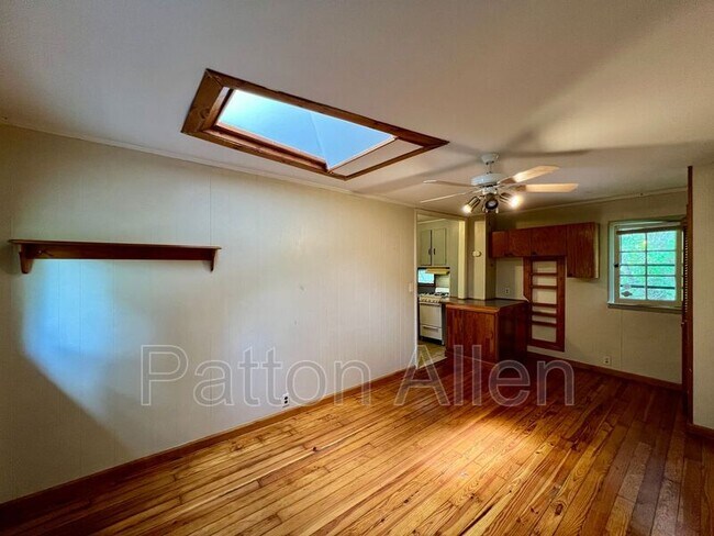 Building Photo - 105 Edwin Pl