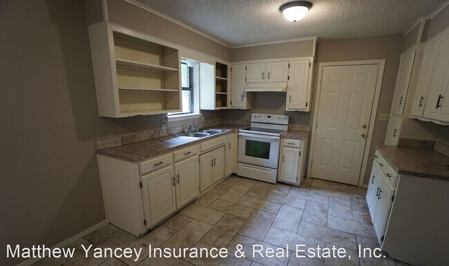 Building Photo - 3 br, 1.5 bath House - 1606 Brewer Ln