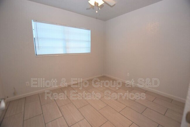 Building Photo - 117 Flamingo Dr