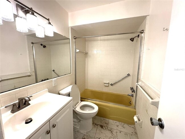 Building Photo - 610 Indian Rocks Rd N