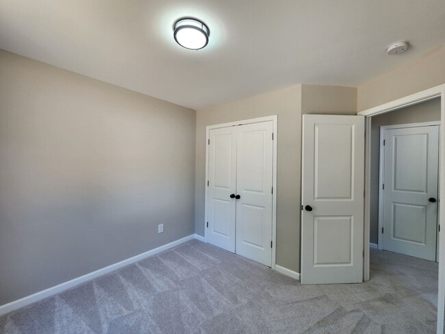 Building Photo - Lillie B Townhomes