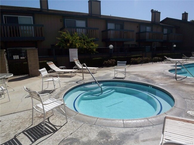 Building Photo - 16726 Algonquin St