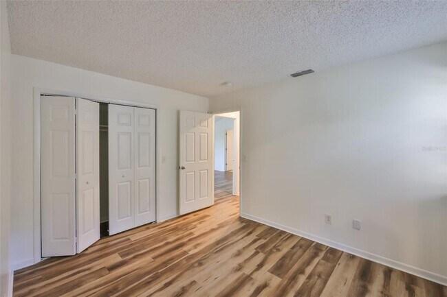 Building Photo - 13703 Sweetwater Cove Pl