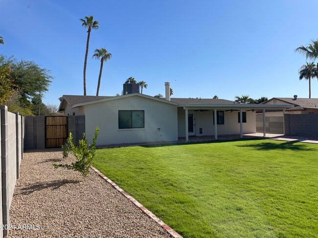 Building Photo - 4322 W Sandra Cir