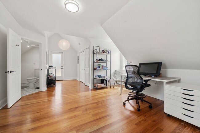 Building Photo - 62 Park Ave