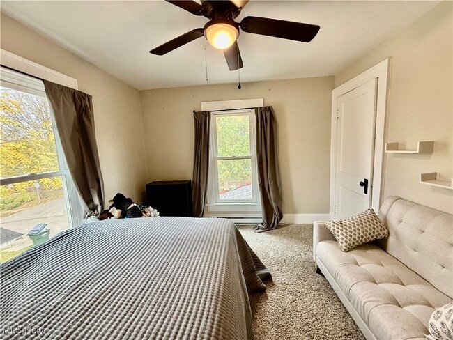 Building Photo - 1206 Foster Ave