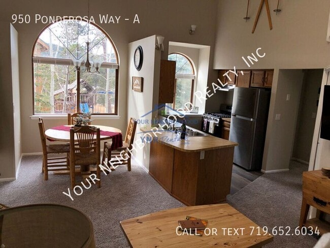 Building Photo - 950 Ponderosa Way