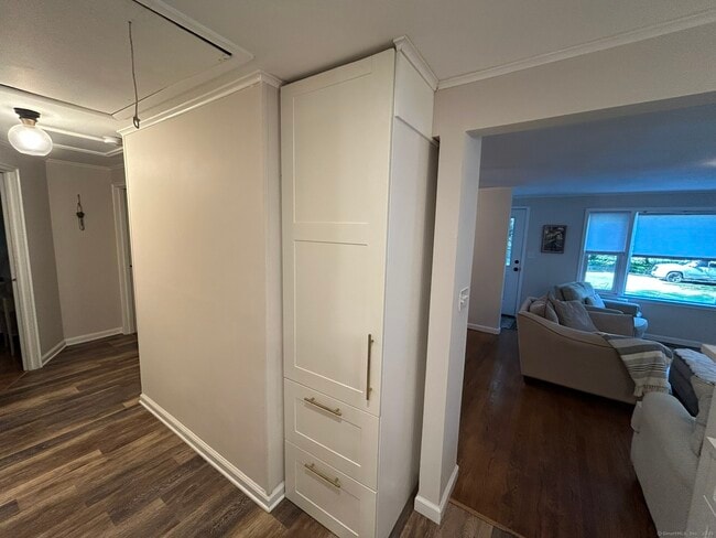 Building Photo - 40 Whedon Ln