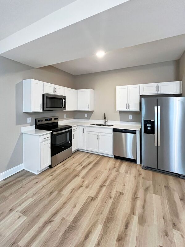Building Photo - 3385 Polly Dr
