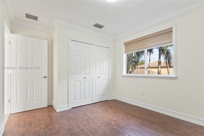 Building Photo - 11071 NW 47th Ln