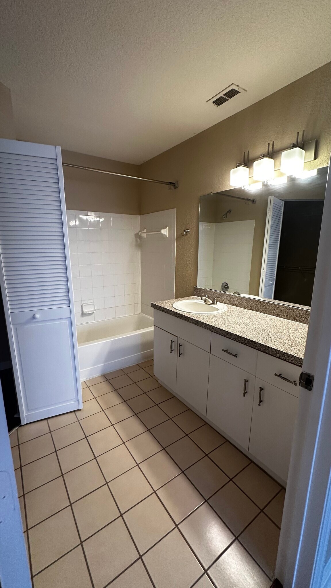 Master Bath 2 - 6300 Raleigh St