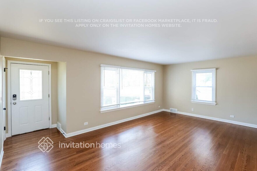 Building Photo - 180 Oakland Grove