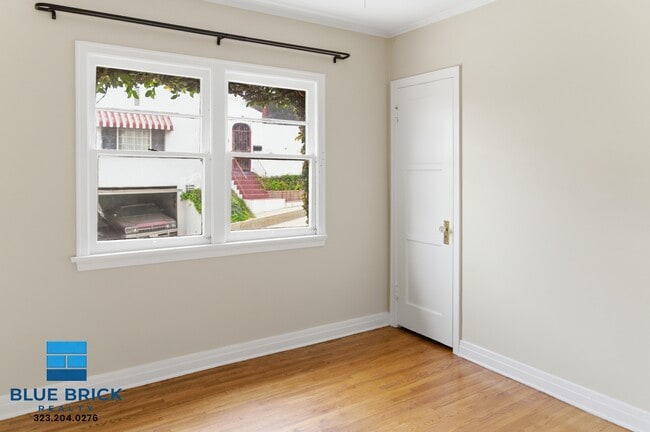 Building Photo - 1114 Figueroa Terrace