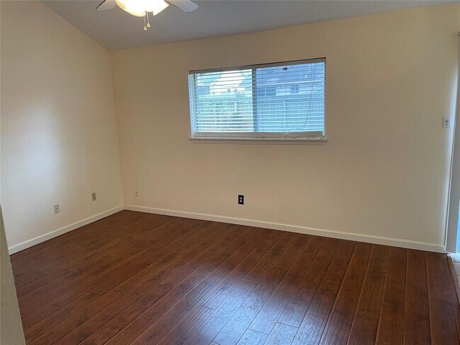 Building Photo - 5314 Atascocita West Trail