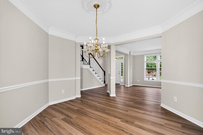 Building Photo - 42071 Pepperbush Pl