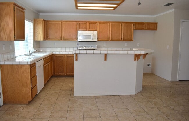 Building Photo - 6620 Verandah Ct