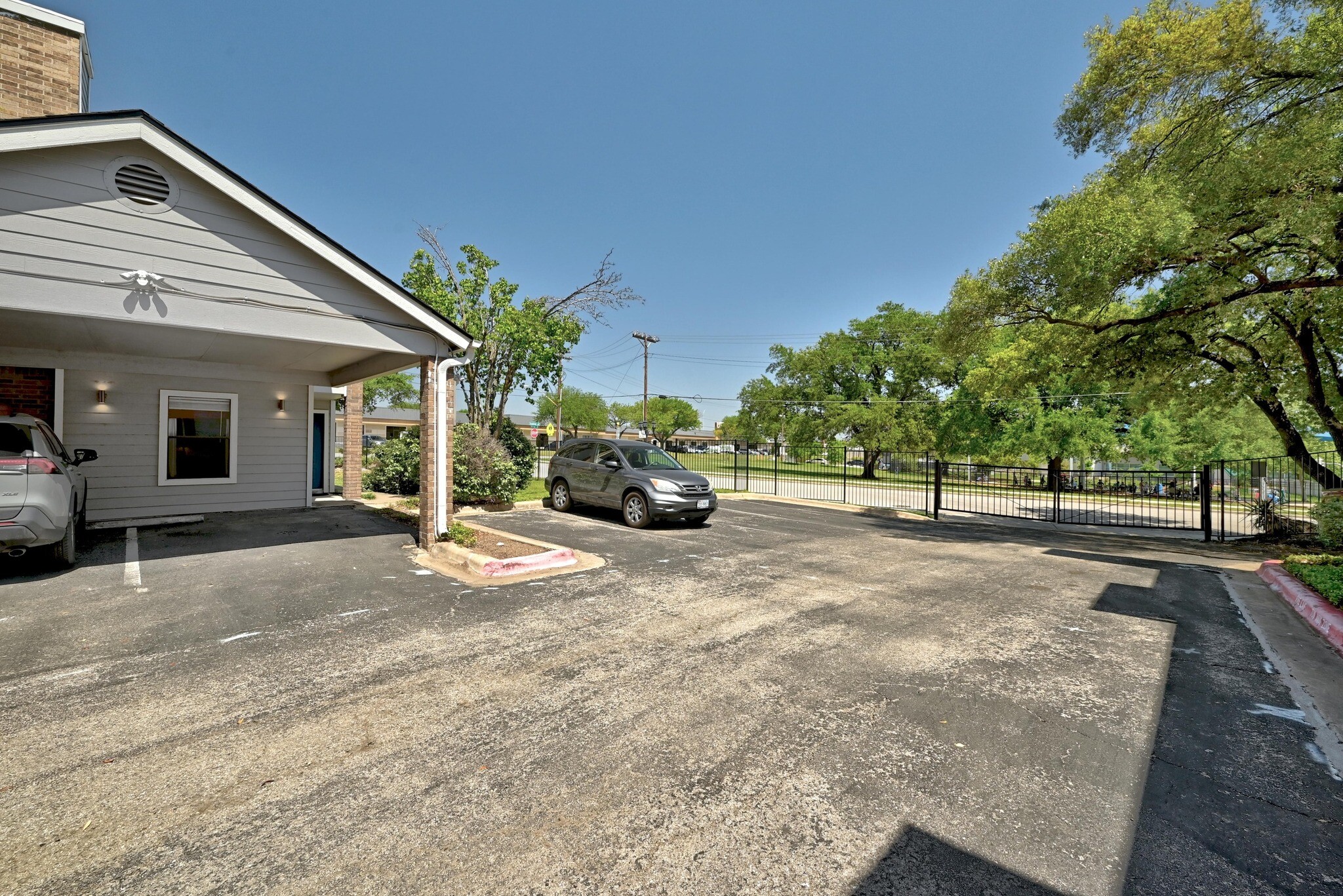 Building Photo - 7635 Guadalupe St