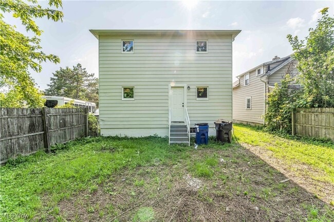 Building Photo - 4646 E 147th St