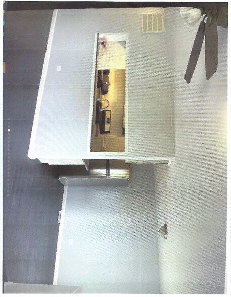 Building Photo - 20170 Ash Ln