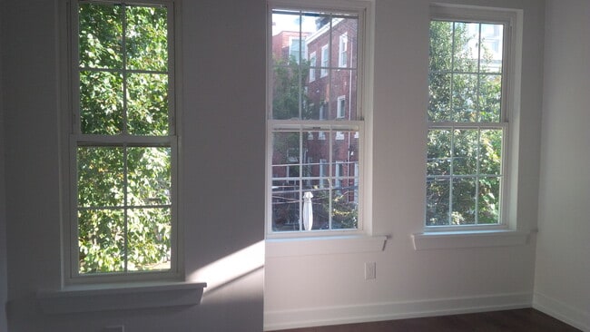 Building Photo - 2014 Mount Vernon St