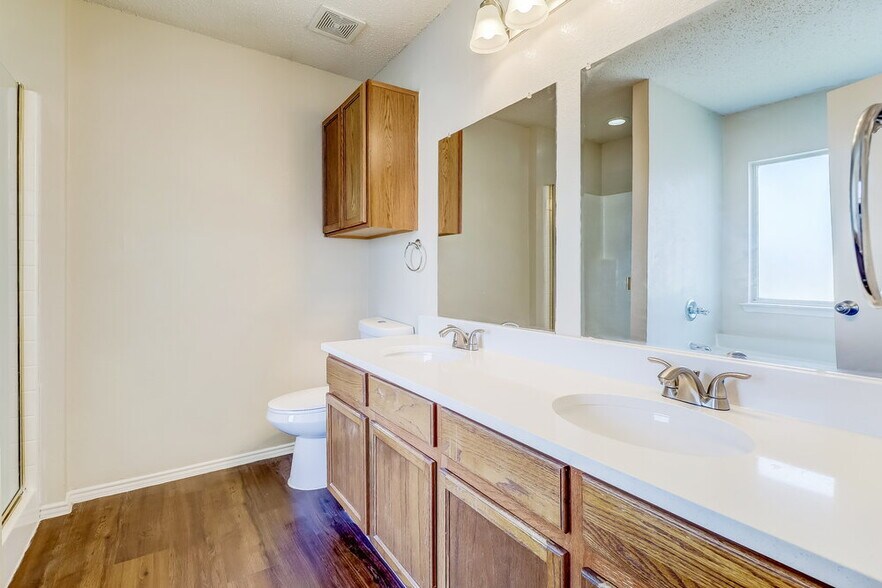Building Photo - 7606 Tin Cup Dr
