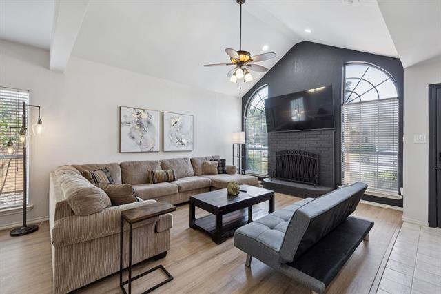 Building Photo - 1823 Dew Valley Dr