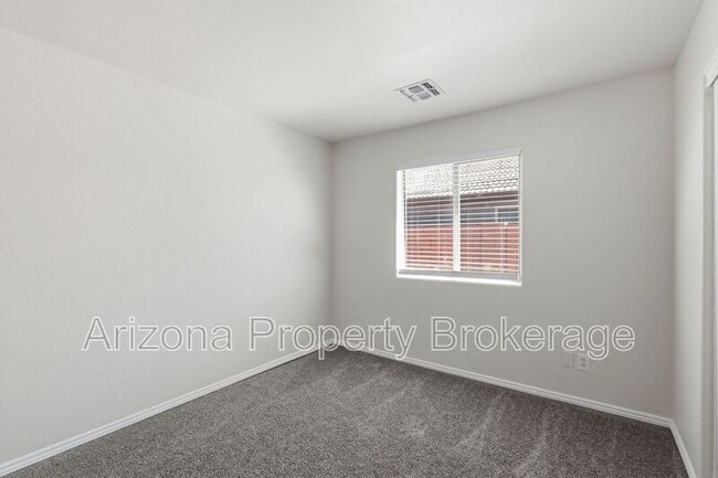 Building Photo - 10249 E Calypso Ave