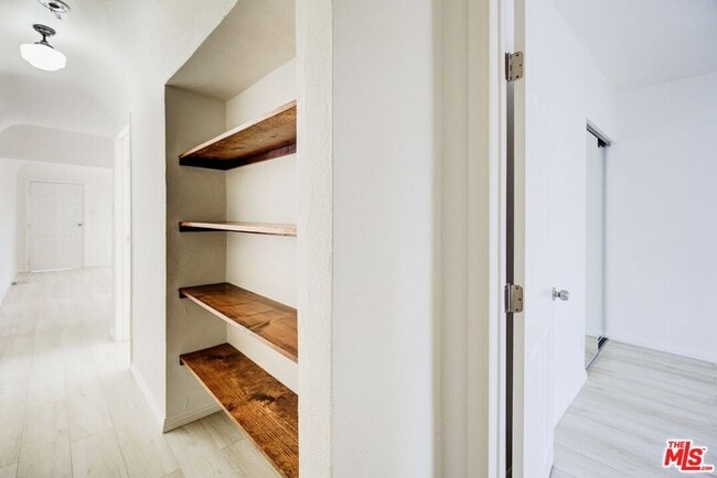 Building Photo - 3659 6th Ave