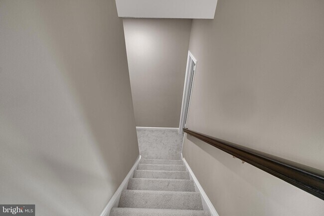 Building Photo - 8101 Chelaberry Ct