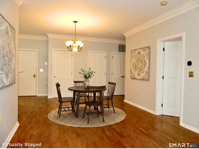 Building Photo - 105 Richards Ave