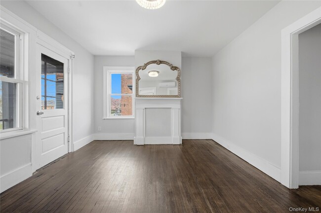 Building Photo - 45 S Robinson Ave