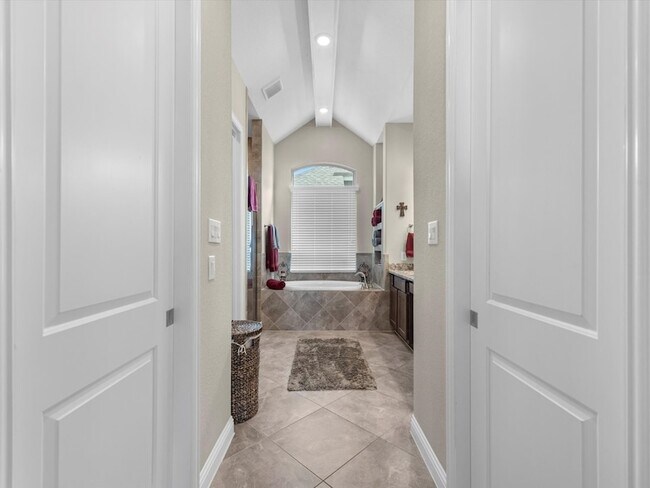 Building Photo - 1762 Sierra Crest Dr