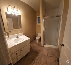 Building Photo - Charming Cottage off of Grand Avenue/Mill ...