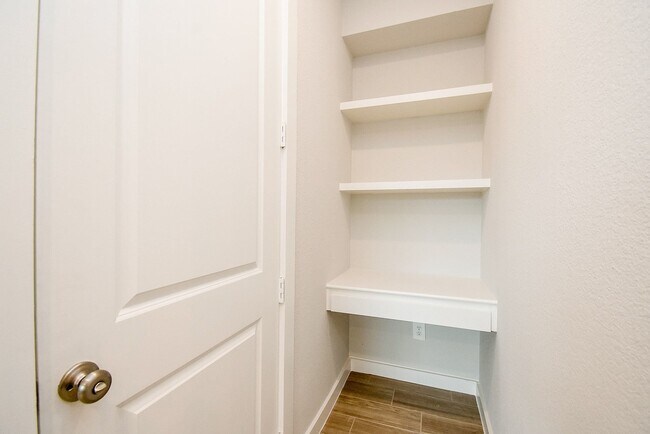 Building Photo - 3322 Verdant Ln