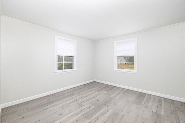 Building Photo - 92 Indian Hill Rd