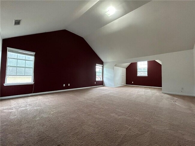 Building Photo - 1040 Baltic Way