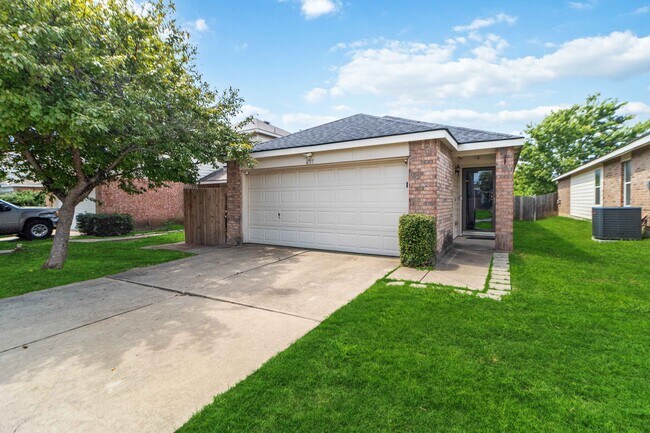 Building Photo - 6717 Waterhill Ln