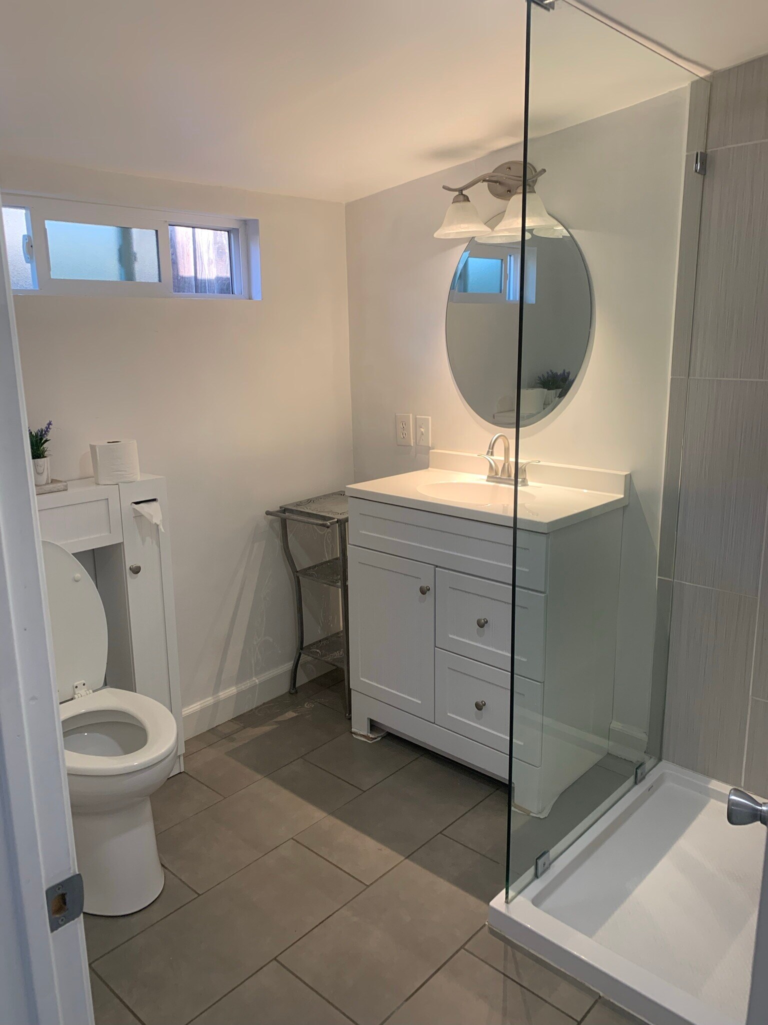 Building Photo - 5649 Stansbury Ave