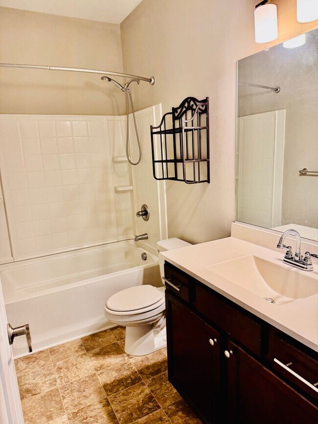 Building Photo - 1303 Tides Edge Ct