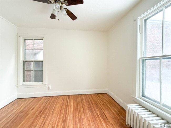 Building Photo - 507 Henry St