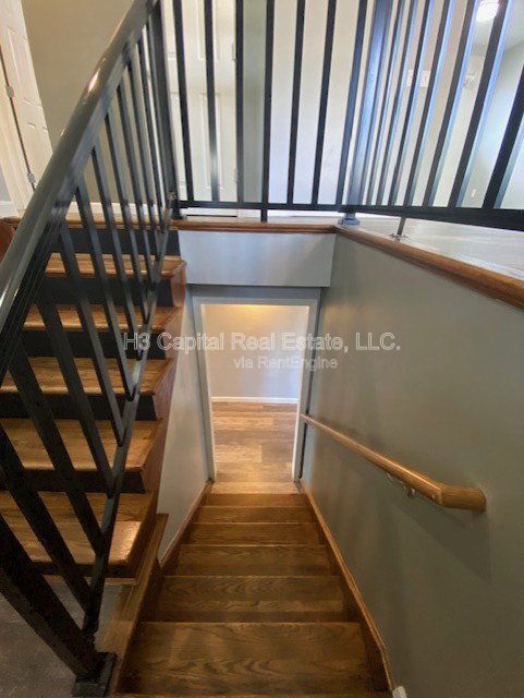 Building Photo - 217 Camelford Dr