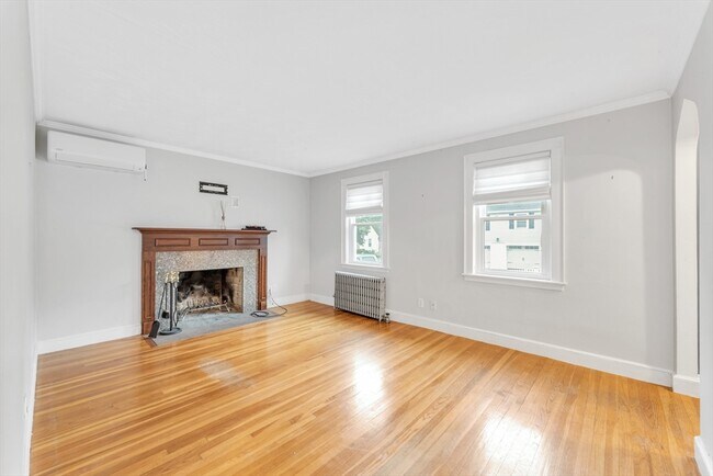 Building Photo - 153 Stimson St