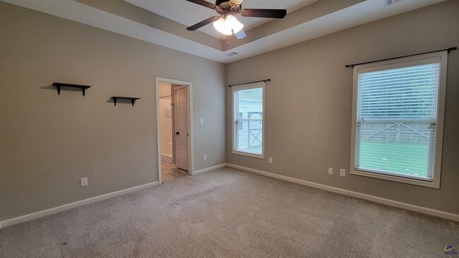 Building Photo - 106 Hay Bale Wy