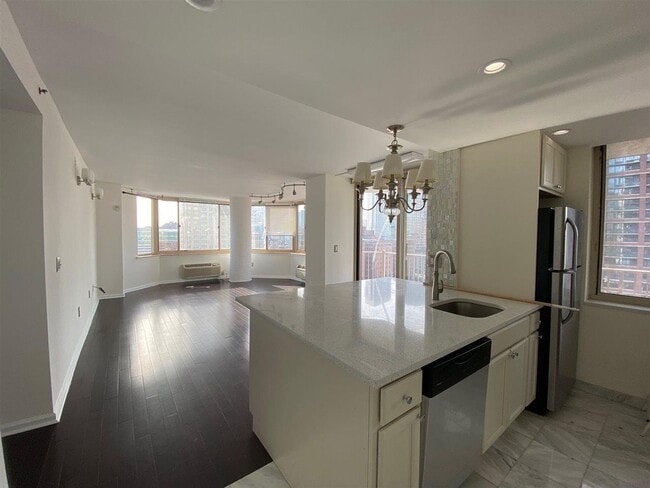 Building Photo - 1 2nd St