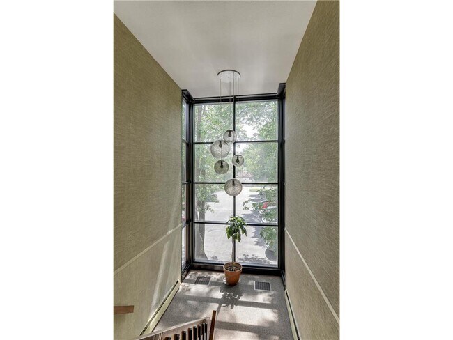 Building Photo - 4029-4014 14th Ave S