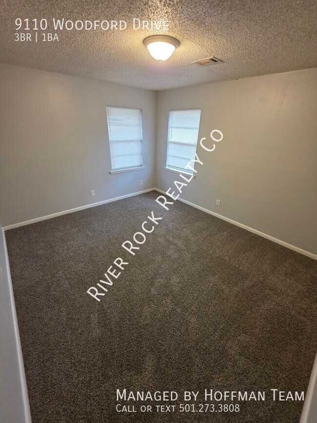 Building Photo - 9110 Woodford Dr