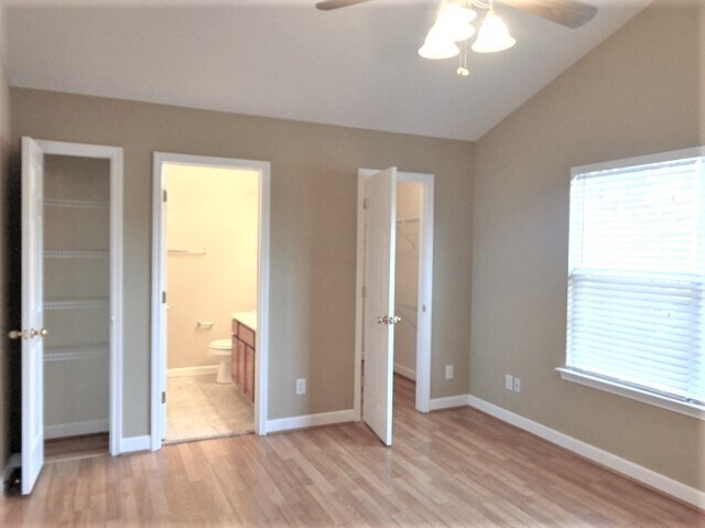 Building Photo - 2310 Devonshire Dr